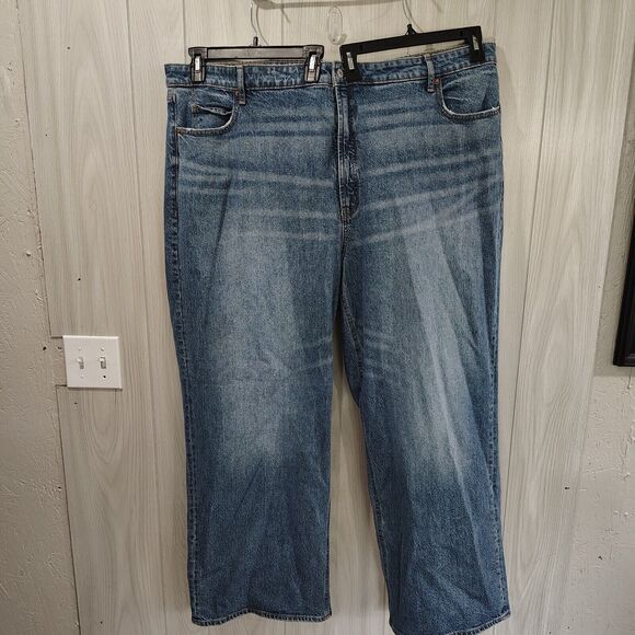 Old Navy Extra High Rise Sky- Hi Wide Leg Secret Smooth Pockets Plus Size 26 - Picture 1 of 10